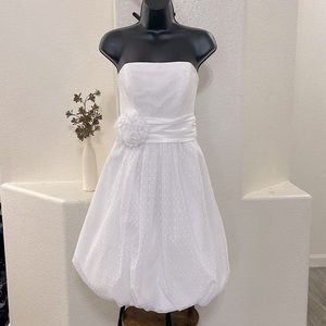 DAVID’S BRIDAL Wedding Dress